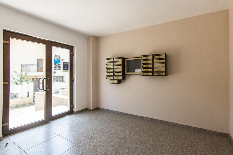 Prelungirea Ghencea, 3 camere, 62 mp + terasa 20 mp+ teren 128 mp, comision 0%